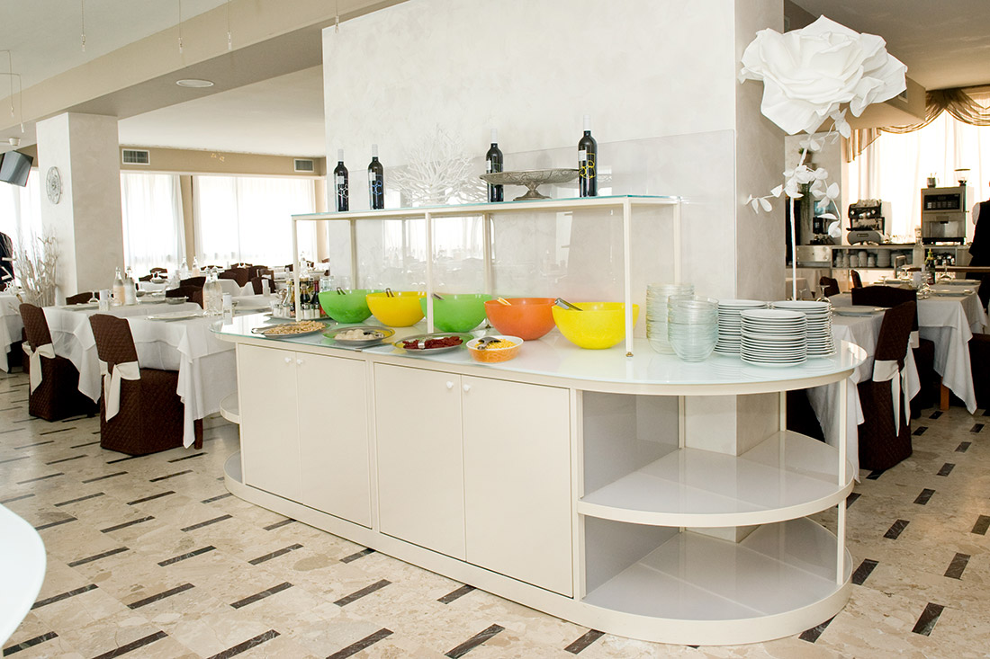 "Perlato del Sole"- Hotel Solarium San
            Benedetto del Tronto Sala Ristorante