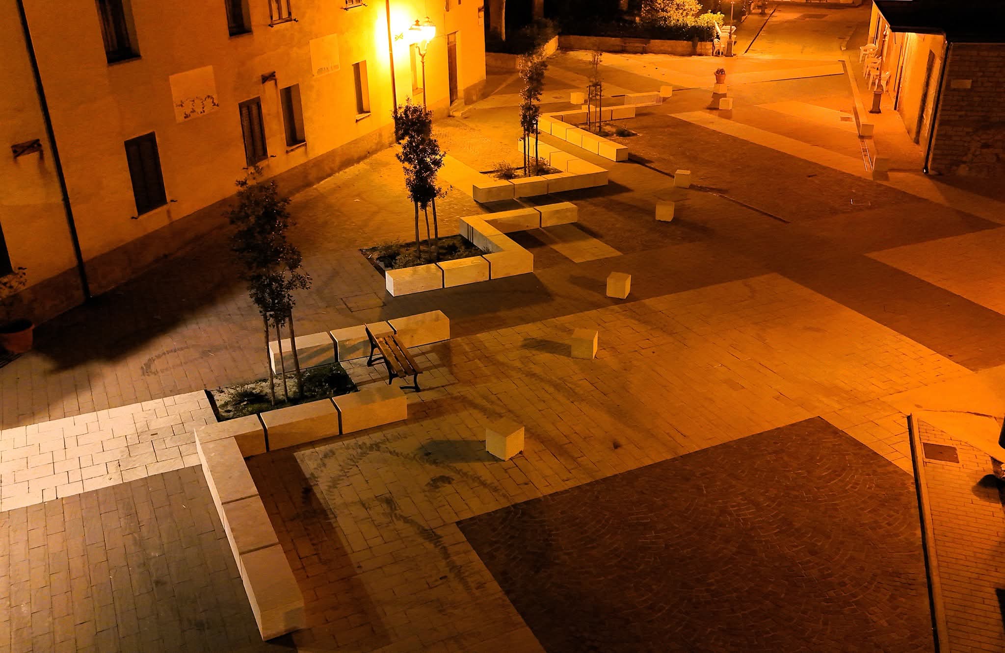 Conca Casale (IS) - Piazza Chiesa