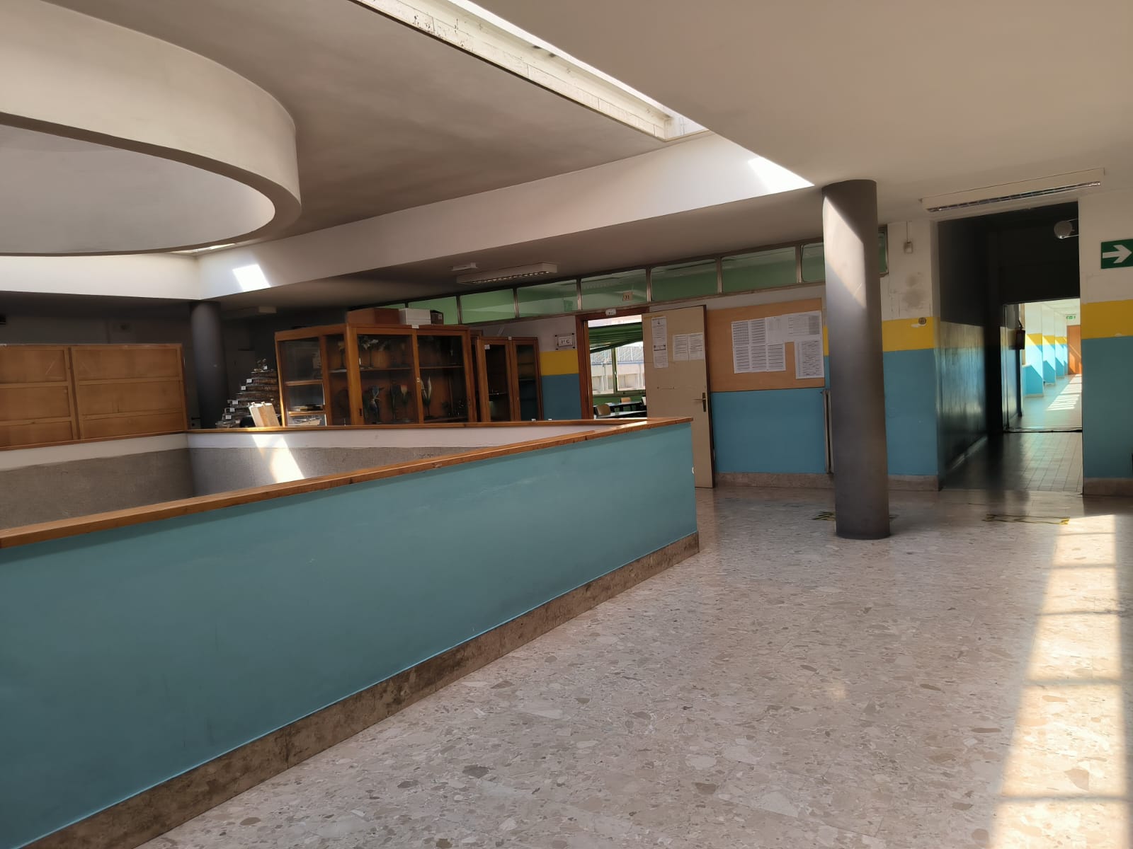 "Perlato del Sole"
            - Liceo Scientifico A.Orsini (AP) Ingresso aule 1° piano