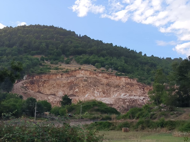 La Cava Perlato del Sole - Pietra naturale
                  pregiata del Molise